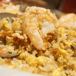 紅い扉の中華や 皆慶 - エビちゃん