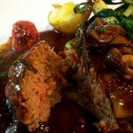 Bistro いずの蔵  - ほんのりピンク色