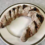 パンやきどころ RIKI - 丹波黒豆とマロングラッセの天然酵母 ¥250+税