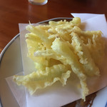 うちなーの味 石なぐ - 島らっきょう天ぷら（￥500）