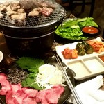 大衆焼肉ホルモン 溝の口 ひゃくてん - 牛タン・ホルモン