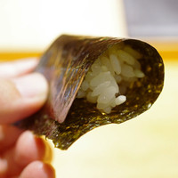 すし 喜邑 - シャリの手巻き