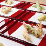 天ぷら いなほ - 料理写真:揚げたて天ぷら