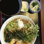 手打蕎麦 和の里 - 冷かけたぬきそば大盛750円