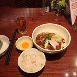 バー チキュウ - カレー伊勢うどん900円、TKG200円