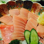 まぐろ丼　加一 - まぐろ中トロ刺身セット…1550円