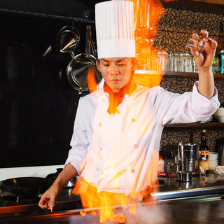 目の前で繰り広げられる圧巻のパフォーマンスを一人占め