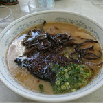 桃苑 - きくらげ入りラーメン