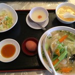 本格中国料理　膳坊 - 海鮮ラーメンのＢセット