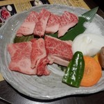 丸明 - 飛騨牛焼肉ミックス（２１８０円）