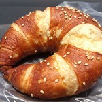 サイラー - 2016.07・Laugenbutterkipfel 180円(税込) 