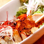居酒屋まいぺーす - よだれ鶏(箸上げ)