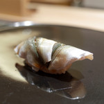 寿しの吉乃 - シンコ ２枚づけ 駿河湾