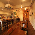 mashka - カウンター席もご用意しています。