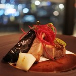 ドルチェポルコ　グリンペッパーのソース　茄子添え