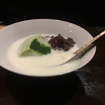 Kasane - 抹茶寒 丹波小豆 豆乳と練乳に浮かべて。ずっと変わらない甘味。