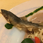 饗 くろ喜 - 鮎と茄子の和えそば 稚鮎アップ（饗 くろ㐂） 2017.7
