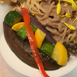 饗 くろ喜 - 鮎と茄子の和えそば トッピングアップ（饗 くろ㐂） 2017.7