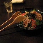 逸京ダイニング 守山庵 - きのこと野菜の柚味噌サラダ