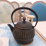 サロン・ド・カフェ・ボワシエ - 紅茶は鉄瓶で提供