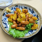 家庭料理 小川 - 大山ソーセージ&新じゃがのカレー炒め