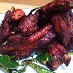 ロムアロイ - 【要予約！】「豚スペアリブのハーブ揚げ」：ハーブが中まで染み渡っていて、ビールがすすみます！