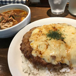 CHUTTA！ - Bigチーズハンバーグカレー(1380円)