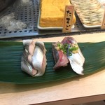 Uogashi Nihonichi Tachigui Sushi - 小肌・真あじ