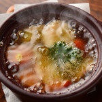 Mi To Kakeru Waim Bisutoro Domannaka - ‘‘Sio-kouji‘‘Shrimp＆Tomato Ajillo 塩麹海老とトマトのアヒージョ
