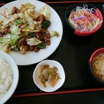 中華料理　醉拳 - ランチタイム、回鍋肉定食　650円　ごはん少なめ