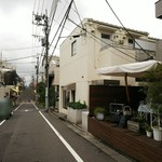 クラゲストア - この道まっすぐ行くと自由が丘駅