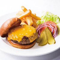 【LUNCH】平日限定ランチセット◇選べるメインとスープ、デザートなど全3品