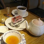 Kohi Koko - 紅茶はポットで