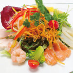 カーヴ隠れや - 隠れや具だくさんサラダ