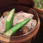 クロフネ - みやじ豚と彩り野菜のせいろ蒸し