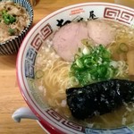 Chibakiya - 中華そば塩と豚めし