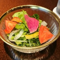 銀座 まる市 - お通しのサラダ