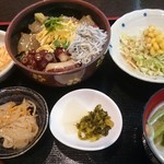 天然魚と七輪焼き 隠れ居酒屋 雑魚や - 