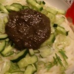 じゃじゃ麺と酒の肴 喜作 - 白じゃじゃ麺（中・アップ）