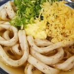 食感はごんぶと。食べ応えのあるうどん！