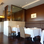 家全七福酒家 SEVENTH SON RESTAURANT - 2011年3月落ち着けるテーブル席