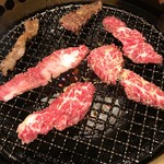 吟味焼肉 じゃんか 道玄坂 - 