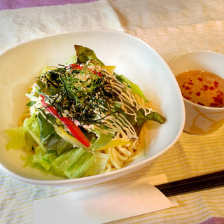 かんべえ - えびアボカドごまごま麺（ランチ）