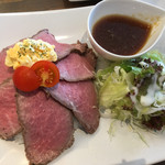 トム アンド ワイズ コーヒー - 