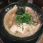 博多一双 - 「ラーメン」600円