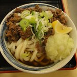 本格さぬきうどん　穂乃香 - ぶっかけ肉うどん2玉　580円　※うどんが見えるように、少し具材をずらしています