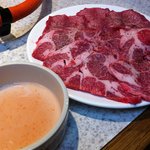 生ホルモン処 おさむちゃん。 - 塩タンと梅ソース