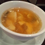 ティーヌン - 水餃子スープ（豆腐入り）