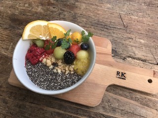 RK GARDEN  - 玄米グラノーラ 豆乳とラズベリーのヴィーガンレモンムースボウル