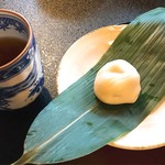 Manjirou - ほうじ茶 ＆ 麩まんじゅう